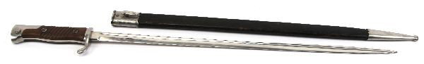 EICKHORN WWI GERMAN M98 QUILLBACK BAYONET NAMED: Imperial German M-98 Quillback bayonet with leather scabbard from Carl Eickhorn. 20 inch fullered blade engraved Gustav Gehring. Very good condition.