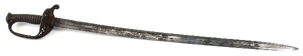 US MODEL 1850 FOOT OFFICER'S SWORD: US Model 1850 Foot Officer's Sword, with 28.5 inch etched blade. Brass hilt, with wire wrapped shagreen grip. Some oxidization and pitting to blade, hilt in very good condition. No scabbard. Overall g