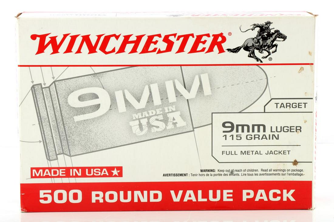 500 ROUNDS WINCHESTER 9MM LUGER 115GR AMMO: 500 Rounds Winchester 9MM Luger 115 Grain Full Metal Jacket Ammunition. One box, 500 rounds in box. This lot has a reserve.