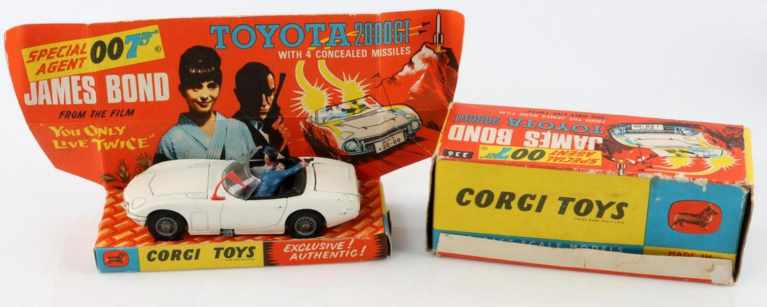 1967 CORGI JAMES BOND YOU ONLY LIVE ONCE TOY CAR: In 1967 dated box, James Bond 200GT #336 scale model car, measures 98 mm, minor wear to box, car is original and complete.