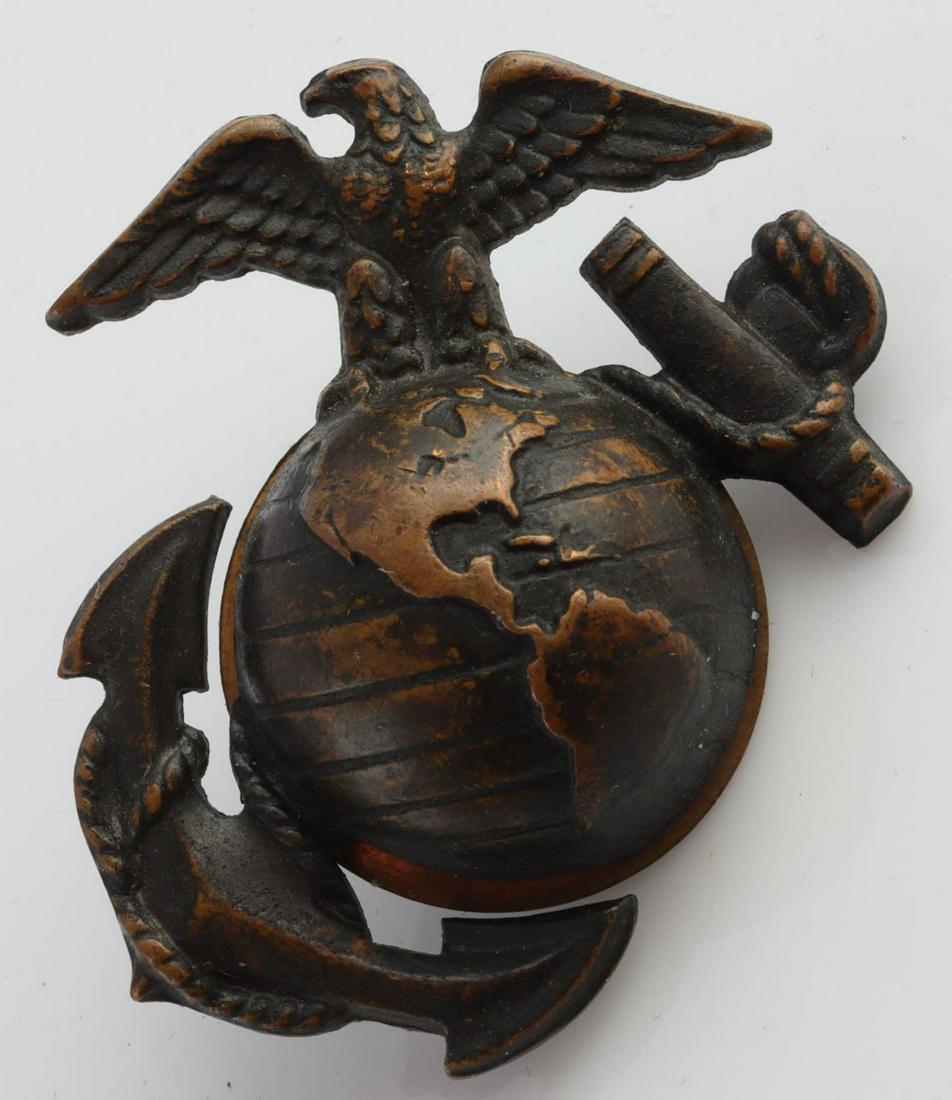 USMC CHINA MARINE TIENTSIN 3 ISLAND EGA CAP BADGE: Three island latitude lines, 38 mm, this is believed to be the example pictured in Alek Tulkoff book "Equipping The Corp", believed quite scarce.