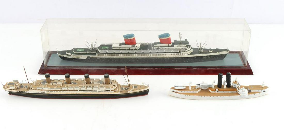 3 WOOD SHIP MODEL BRITANNIC MAINE UNITED STATES: Includes highly detailed SS United States, ship 12 inches stand 14 inches, damage free, USS Maine, wood and composite, missing some parts, 6 1/4 inches, HMS Britannic, 9 inches, tiny broken piece at f