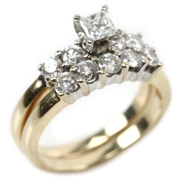 LADIES 14K YELLOW GOLD 1.37CTW DIAMOND WEDDING SET: Ring features an approx. 0.25ct princess cut center diamond in a four-prong white gold setting and (4) 0.12ct round brilliant cut diamonds. Wedding band contains (5) 0.12ct round brilliant cut diamond