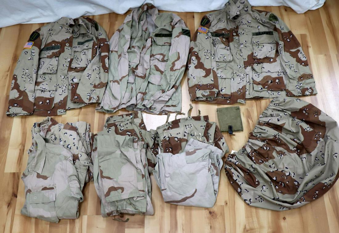 LOT OF US MILITARY DESERT STORM TUNICS AND PANTS: Sizes are L - XL. Some named and have patches. Very good condition. This lot has a reserve.
