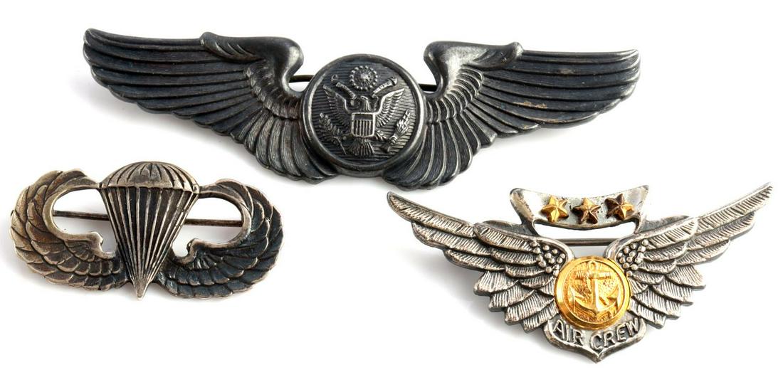 WWII STERLING AIR OBSERVER JUMP AIRCREW WINGS: All sterling , all pinback , observer wings are 3 inches, air crew has 3 battle stars. Total weight 32 grams