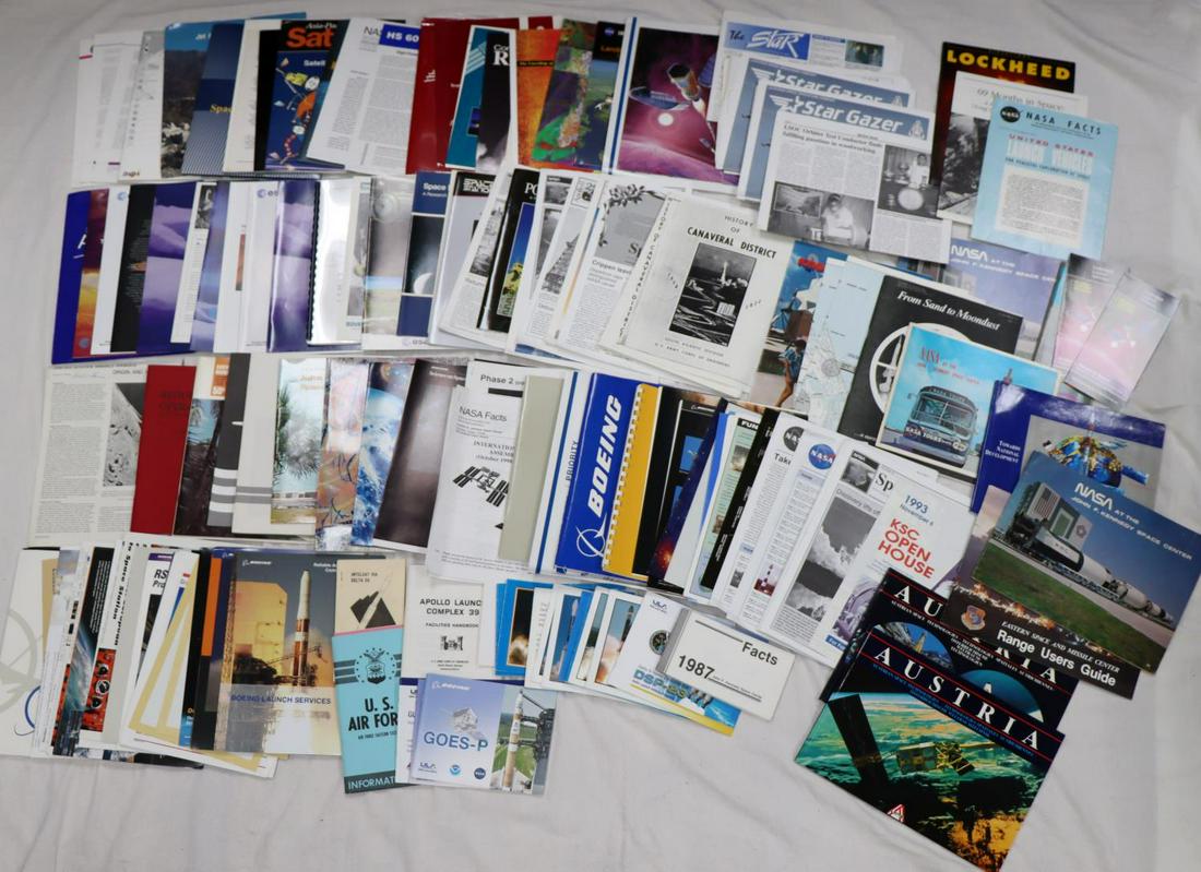 LARGE UNSEARCHED LOT OF NASA EPHERMA & PHOTOS: Large unsearched lot of NASA ephemera, photos, pamphlets and more. All items are in very good plus condition. Unauthenticated, sold as is. This lot has a reserve.