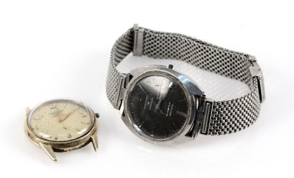 LONGINES AUTOMATIC ADMIRAL STAINLESS STEEL WATCH: Longines automatic Admiral stainless steel watch with date function. Included is additional 10K gold filled Longines case. Overall average condition with scratches to surface and face. Weight: 91.6 Co