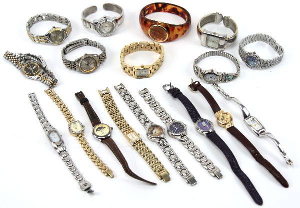 DEALERS LOT OF LADIES WRIST WATCHES-FOSSIL CITIZEN: A lot of 18 women's wristwatches by Fossil, Citizen, Gruen, Anne Klein, Seiko and more. Overall good condition with some wear.