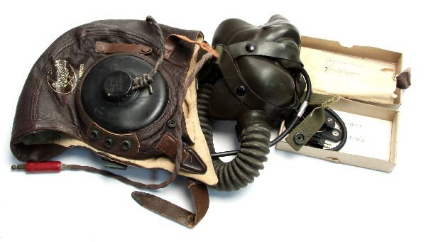 WWII FLYNG HELMET A-14 OXYGEN MASK T-30 MICROPHONE: Original size large WWII AAF flying helmet, A-14 oxygen mask, mint in box T-30S Microphone, and lastly a M-199 set of straps. All gear in very good or better condition.