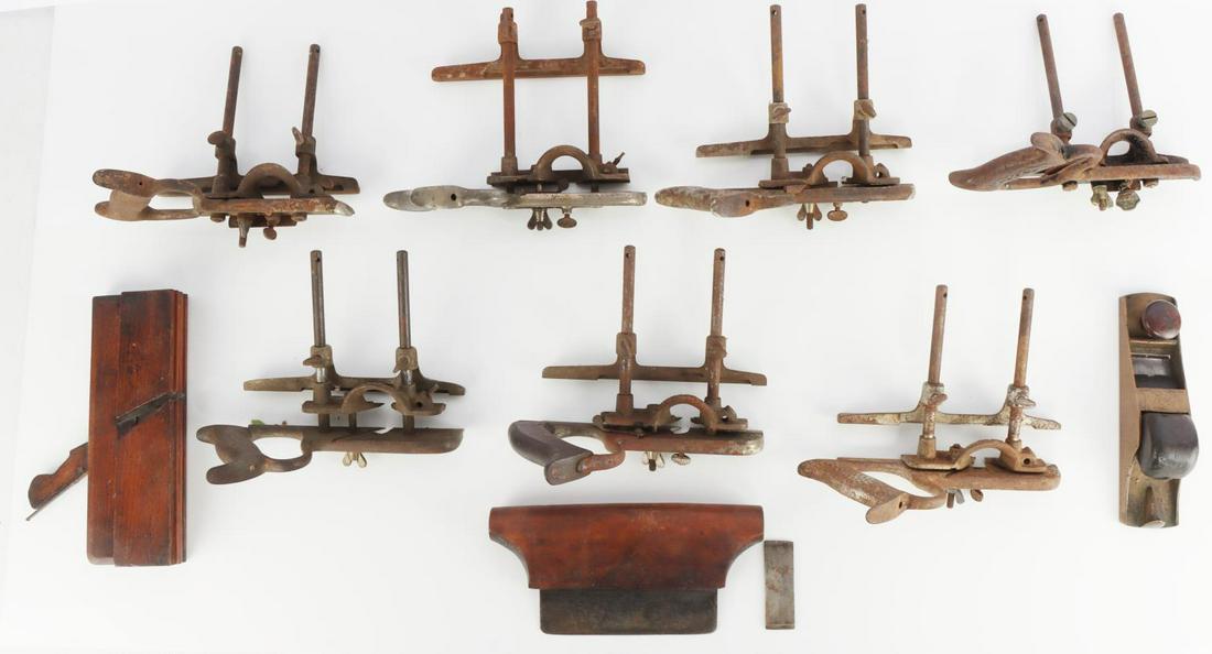 10 ANTIQUE WOOD PLANE WOODPLANE LOT 7 STANLEY: 7 are Stanley metal with as early as 1903 patent date, 1 1883 patent date metal, and 3 wood metal without markings.