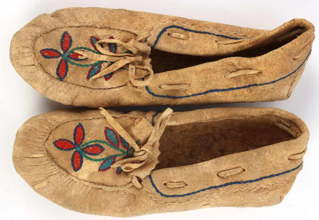 1910 NATIVE AMERICAN BUCKSKIN W SILK MOCCASINS: Circa 1910 Buckskin Moccasins with silk embroidery. Thompson River Region piece from Indigenous First Nations people of the Interior Salish language group in southern British Columbia. Their tradition
