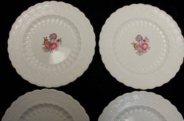 FOUR VINTAGE SPODES JEWEL CLAUDIA LUNCHEON PLATES: Four vintage Spode's Jewel "Spode's Claudia" pattern luncheon plates. Very good condition.