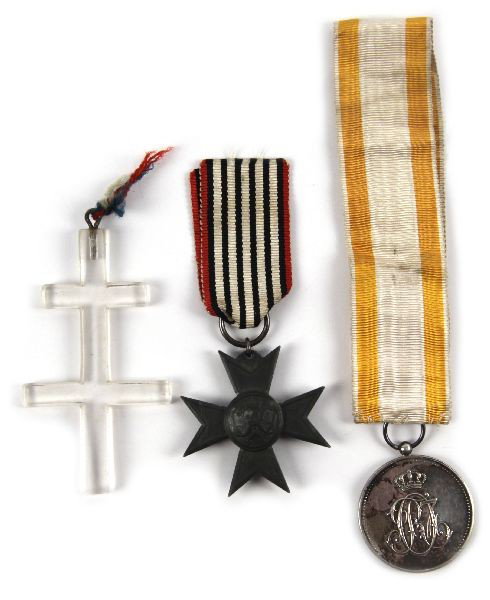 LOT OF MIXED WORLD MEDALS AND AWARDS: Lot consisting of Prussian War Merit Cross, with ribbon; Order of Isabella the Catholic medal with ribbon (possible reproduction); a plastic decoration appearing to be Royal Hungarian. All in very goo