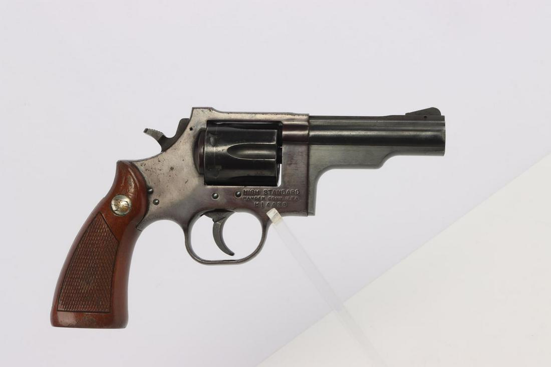 HIGH STANDARD SENTINEL MKII .357 MAGNUM REVOLVER: High Standard Sentinel MKII .357 Magnum caliber 6 shot revolver. Bright and clear bore. 3 1/2 inch barrel marked to left "High Standard Sentinel MKII .357 Magnum." Frame marked to right maker and seri