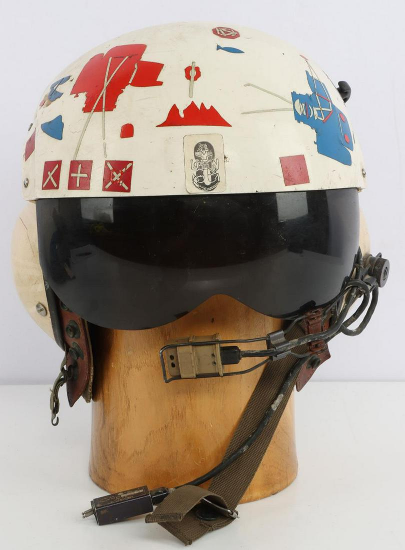 VFA 103 JOLLY ROGER GENTEX PILOT HELMET SPH 3B: Hs been in storage for over 20 years, needs thorough cleaning. In good original condition. Liner is intact but loose.