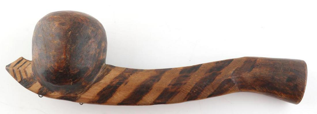 ANTIQUE NATIVE AMERICAN SKULL CRUSHER WAR CLUB: Age indeterminate. Well crafted and weight balanced. Measurs 13 inches. Possible Ojibwe club.