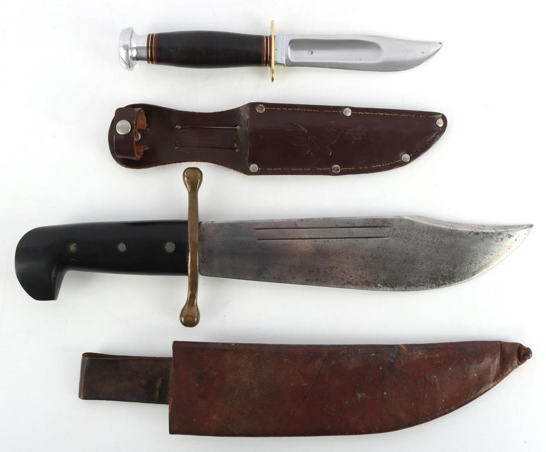 WWII 1940S CASE BOWIE & HUNTING KNIFE W SHEATH LOT: Lot of 2 vintage case knives includes WWII USMC V44 Bowie survival knife with leather sheath and 1940-65 Case fixed blade hunting knife with sheath. Both have clean solid blades with no rust or pittin