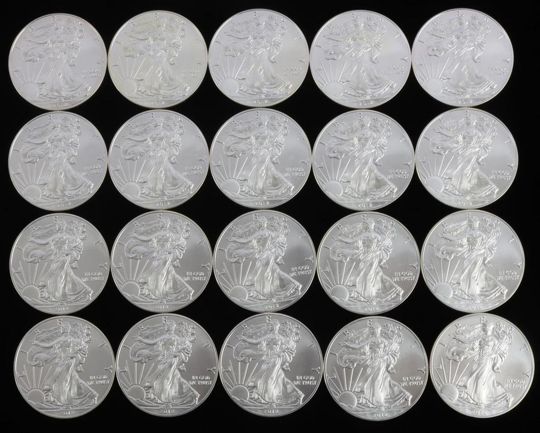 20 AMERICAN EAGLE SILVER 1 OZ COIN LOT: 2012 full U.S. Mint roll of 20 American silver eagle 1oz coins.
