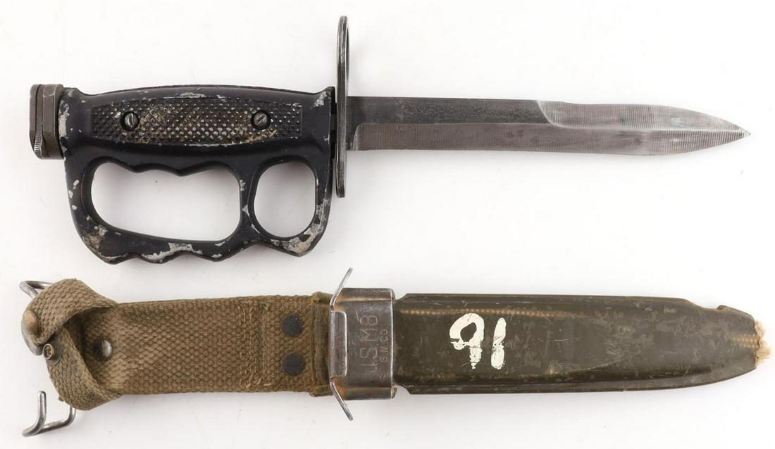 VIETNAM KNUCKLEDUSTER M7 FIGHTING KNIFE BAYONET: Experimental fighting knife with a BOC maker and paint loss. Remains in very good condition. Has an overall length of 12 inches. M8 scabbard has loss to chafe.