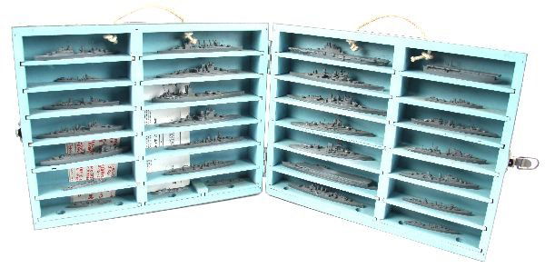 WWII FRAMBURG SET 5-A 29 BRITISH METAL SHIP MODELS: Rare WWII 5-A H. A. Framburg & Co. US Navy 1943 British Royal Navy metal ship recognition model set with case - 1/1200 scale. Serial number 3236. Complete and original near mint.