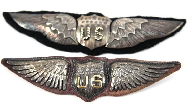 WWI AVIATOR PILOT WINGS 2 SETS PINBACKS: Two pin back Aviator badges, measuring 3.5 inches and 4 inches. Not marked sterling. The Dallas style has about a 40 degree pin opening the other 90 degrees. From the Frank Pelnar Collection.