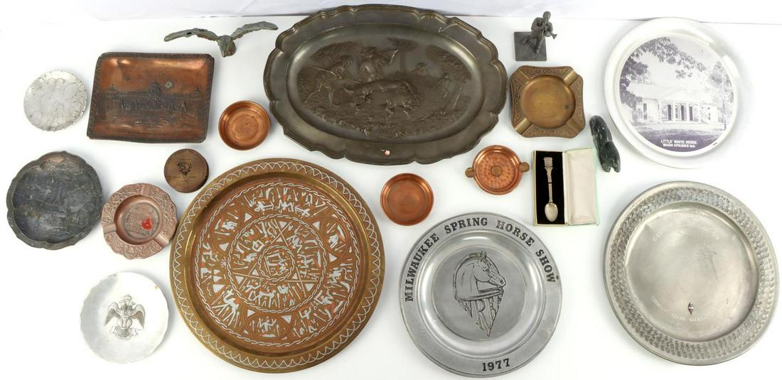 20 VARIOUS HUNTING DINNERWARE PLATES & ASHTRAYS: Lot of twenty (20) various items including ten metal plates from 1904 World's Fair, Little White House, Norwegian Reserve Officers Federation, Egyptian brass plates, and more! The five ashtrays includ