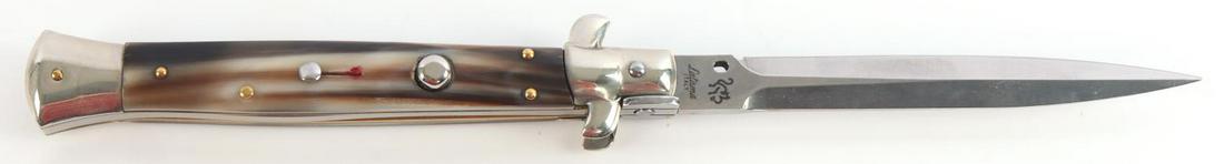 LATAMA ITALY SWITCHBLADE KNIFE HORN GRIP: Like new condition, opened measures 11 inches.