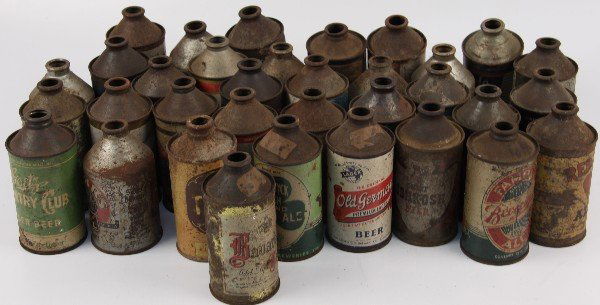MIXED LOT OF ANTIQUE CONE TOP BEER CANS: Good grouping of Antique cone top beer cans, most readable and include Gluck's, Beverwyck Irish Brand Cream Ale, Kingsbury, E&B Light Lager, White Cap, The Origianl Old German Premium Lager, Grain Bel