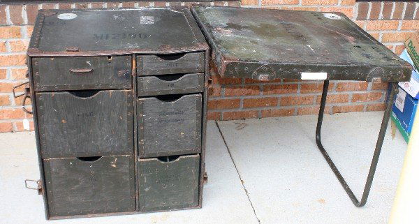 WWII ERA US ARMY OFFICERS FIELD DESK