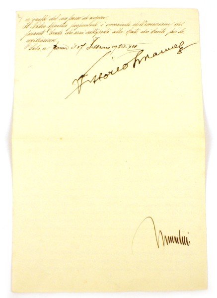 MUSSOLINI VITTORIO EMANUEL SIGNED DOCUMENT: Vittorio Emanuel III and Mussolini signed appreciation document for service to the nation, 1936 date, 9.5x15 inches, very good condition.