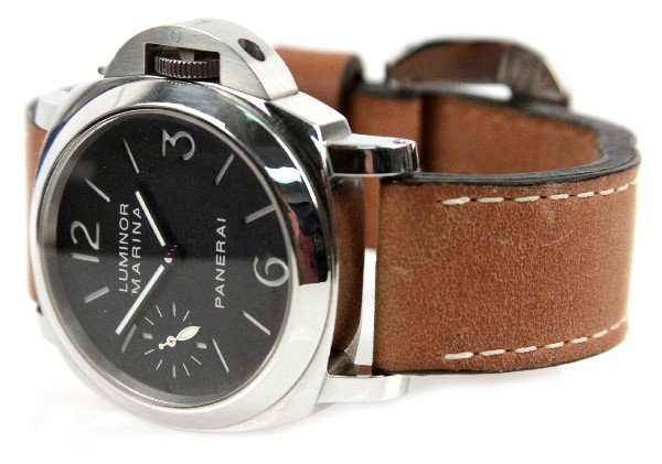OFFCINE PANERAI LUMINOR MARINA MENS WATCH W BOX: Officine Panerai Luminor Marina men's watch in box with four bands. Case serial number 11294349, movement serial number 435078. Size: 10 inches Weight: 144.1 g Condition: Overall in very good conditio