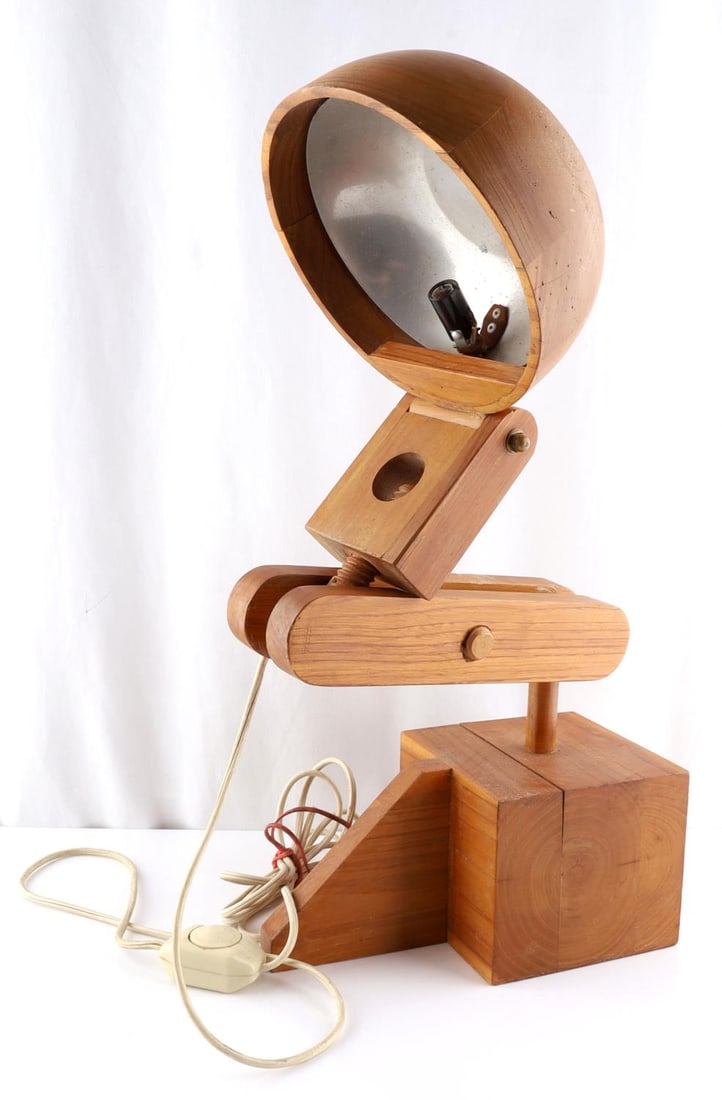 PAOLO PALLUCCO TABLE LAMP IN WOOD: In very good original condition from the 1970's Measures 33x8x18 inches. Fully wired with minor wear that is commensurate with age. A light bulb base is stuck but can easily be repaired.