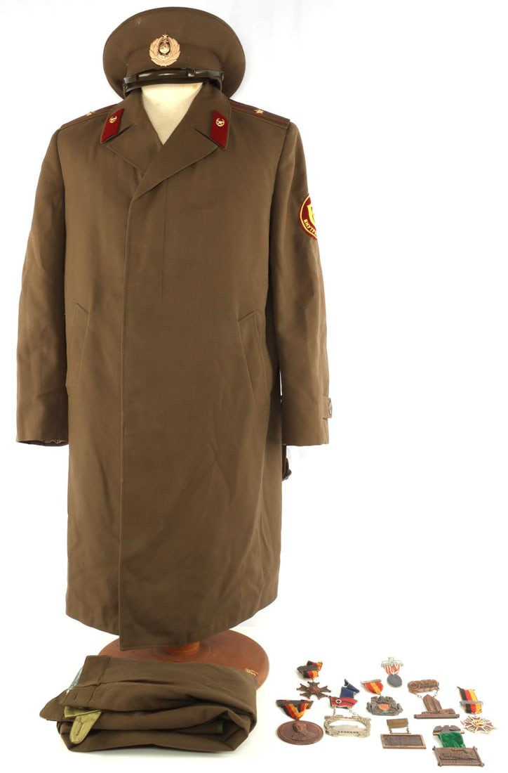 12 WWII-COLD WAR GERMAN MEDALS & RUSSIAN UNIFORM: Lot of twelve (12) WWII to Post War items including nine German medals: a 1981 Hermersberg medal, a 1981 Volkswandertag medal, a 1981 Wanderfreunde Amosborn medal, a 1981 Wunderung medal, a Volkswande