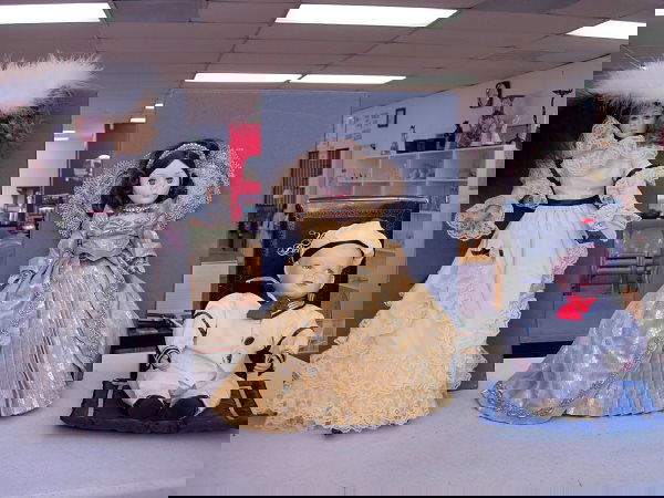 EFFANBEE CAMPINS YOLANDA DOLL LOT OF 3 EFFANBEE: EFFANBEE CAMPINS YOLANDA DOLL LOT OF 3 EFFANBEE EUGENIA DUKAS CROWNING GLORY DOLL IN GOLD BROCADE GOWN 15", CAMPINS PORCELAIN VICTORIAN DOLL W PARASOL 17", AND YOLANDA PORCELAIN 3835 SAILOR BOY BABY W