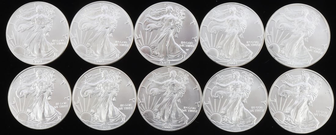 LOT 10 AMERICAN EAGLE 1 OZ SILVER DOLLAR COINS: 10 Troy ounces of silver 1oz US silver dollar American Eagle coins.