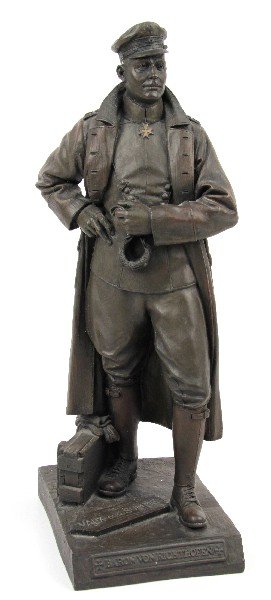 BARON VON RICHTHOFEN STATUE BY EAGLE LIMITED: 15 inch tall statue by artist Rick Terry. Limited edition (61/350). Statue made of resin. Very good condition.