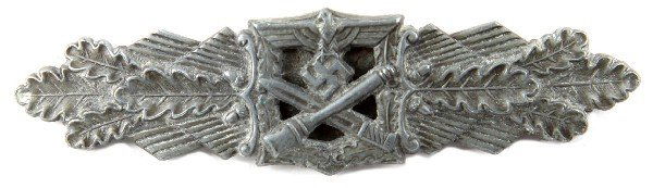 GERMAN WWII NAZI CLOSE COMBAT CLASP BRONZE: Nazi bonze Close Combat Clasp (Nahkampfspange) measures 3.75 x 1 inches, weighs 31.5g. Reverse marked "Fec. W.E. Peekhaus Berlin" and three circles with an L hallmark. in good condition.