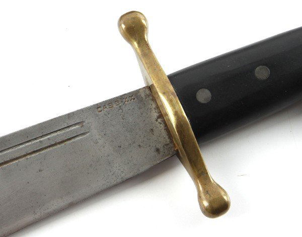 WWII CASE XX V44 BOWIE KNIFE W/ LEATHER CASE : Lot 1353