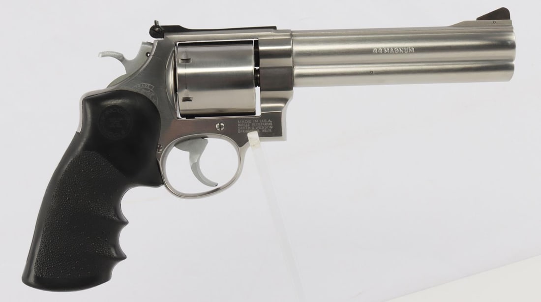 SMITH & WESSON .44 MAGNUM DOUBLE ACTION REVOLVER: Smith & Wesson, Model 629-2, .44 Magnum, double-action revolver. Comes in soft carrying case. 6-shot cylinder. 5 3/4 inch barrel. Left side of the barrel reads, "SMITH & WESSON", right side reads, "44