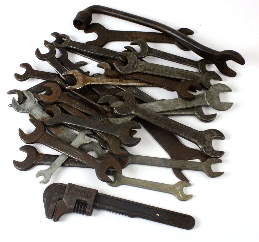VINTAGE FORD TOOLS AND VARIOUS WRENCHES Aug 19, 2012 Affiliated