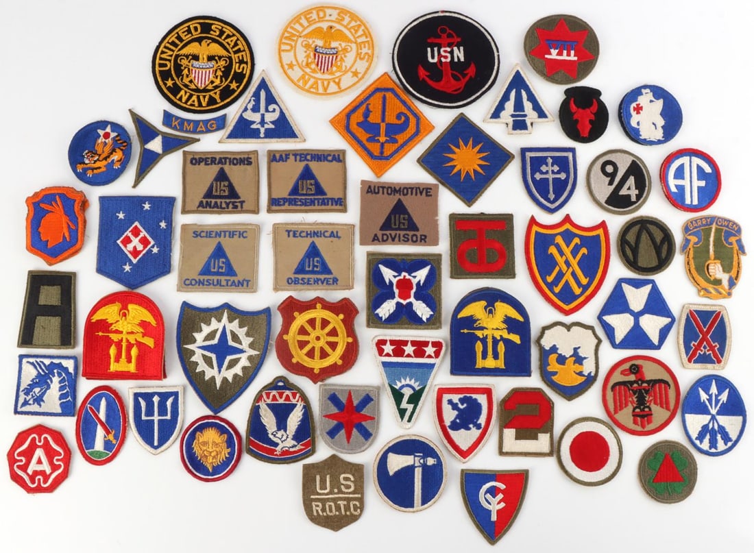 WWII & POSTWAR LARGE LOT OF US MILITARY PATCHES: Includes Airborne, US Army, Air Force, high command, and many many more.