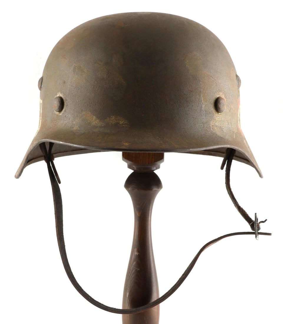 WWII GERMAN REICH DD WAFFEN SS CAMO M40 HELMET: WWII German Third Reich double decal Waffen SS camo M 40 helmet. Both helmet and liner are in good condition. No stamp on the helmet shell. Size 68 stamped on inside of the liner. Unauthenticated and 