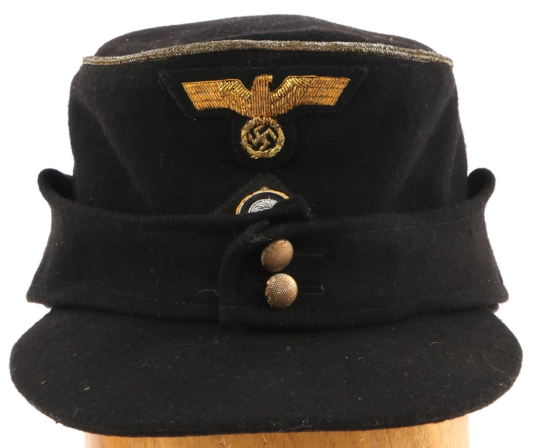 WWII GERMAN KRIEGSMARINE COASTAL ARTILLERY M43 CAP: Officer with RBN number Euro size 57, does not fluoresce, some slight finish loss to pebble buttons, otherwise very good original condition
