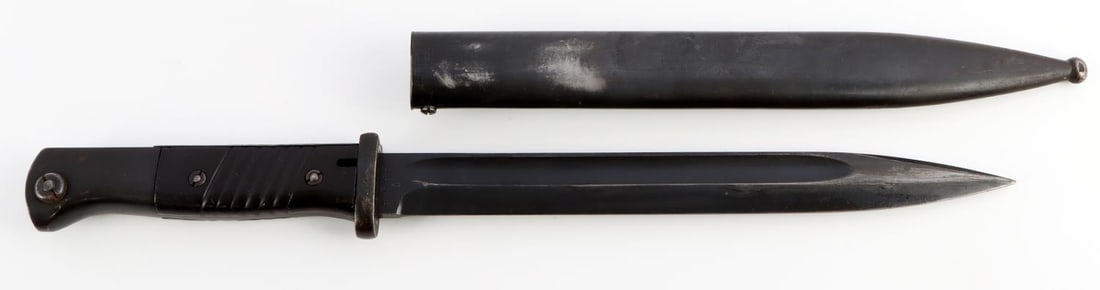 WWII GERMAN REICH K98 BAYONET PACKE & SOHNE: Marked E. Pack & S on ricasso. Blade in god condition. Waffenamt proof on pommel "Wa253". Scabbard marked "E.u.F. Horster 1938" with different serial number.