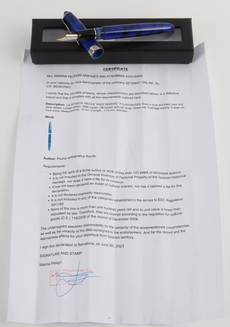 RECIFE ANDY WARHOL FOUNTAIN PEN: Blue case 18k gold nib. M Tip. Screw cap. Measures 5.9 inches.