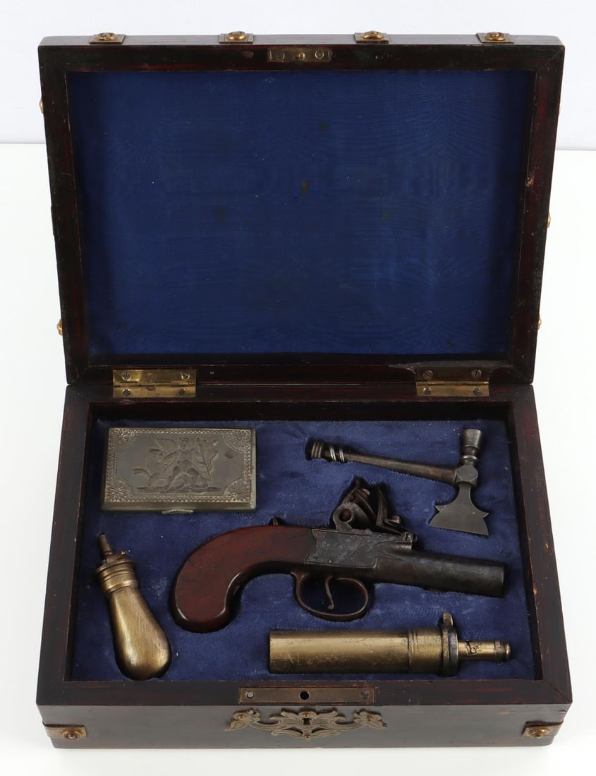 SPENCER HUNTINGDON FLINTLOCK PRESENTATION PISTOL: Includes Spencer Huntingdon flintlock pistol, two powder flasks, a metal ramrod, and snuffbox. Flintlock is mechanically very good, functions without issue with half cock and full cock. Safety mechani