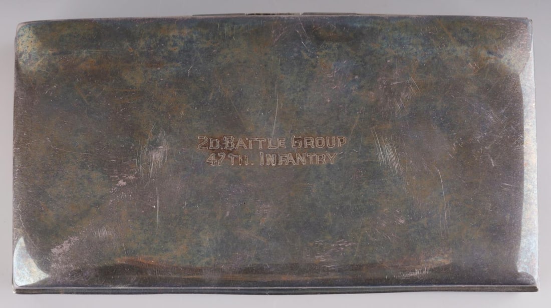 ANTIQUE WWI SILVER PLATED 2ND BATTLE GROUP BOX: Box measures 6 1/4 X 3 1/8 inches. This group has been active from WWI to Vietnam. They have been in campaigns such as Champagne 1918, Lorraine 1918, Tunisia, Sicily, Tet counteroffensive, and more. V