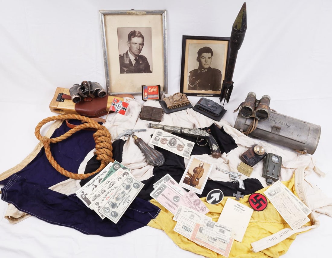 BIG VARIETY ODDITIES & COLLECTIBLES BAZOOKA TRUMP: Sold as is, includes an inert Bazooka rocket and everything else shown.