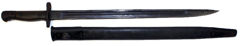 BAYONET SANDERSON ENGLAND BROAD ARROW MARKED: 1907 Edwardian marked and multiple armory marks, with scabbard, very good with clean bear full blue blade.