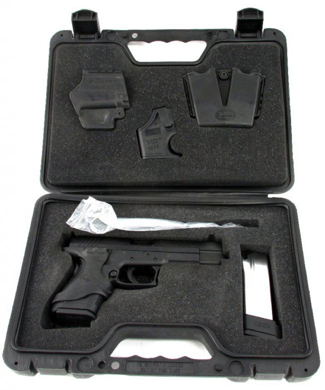 SPRINGFIELD XD45 PISTOL WITH CASE AND ACCESSORIES Lot 5128
